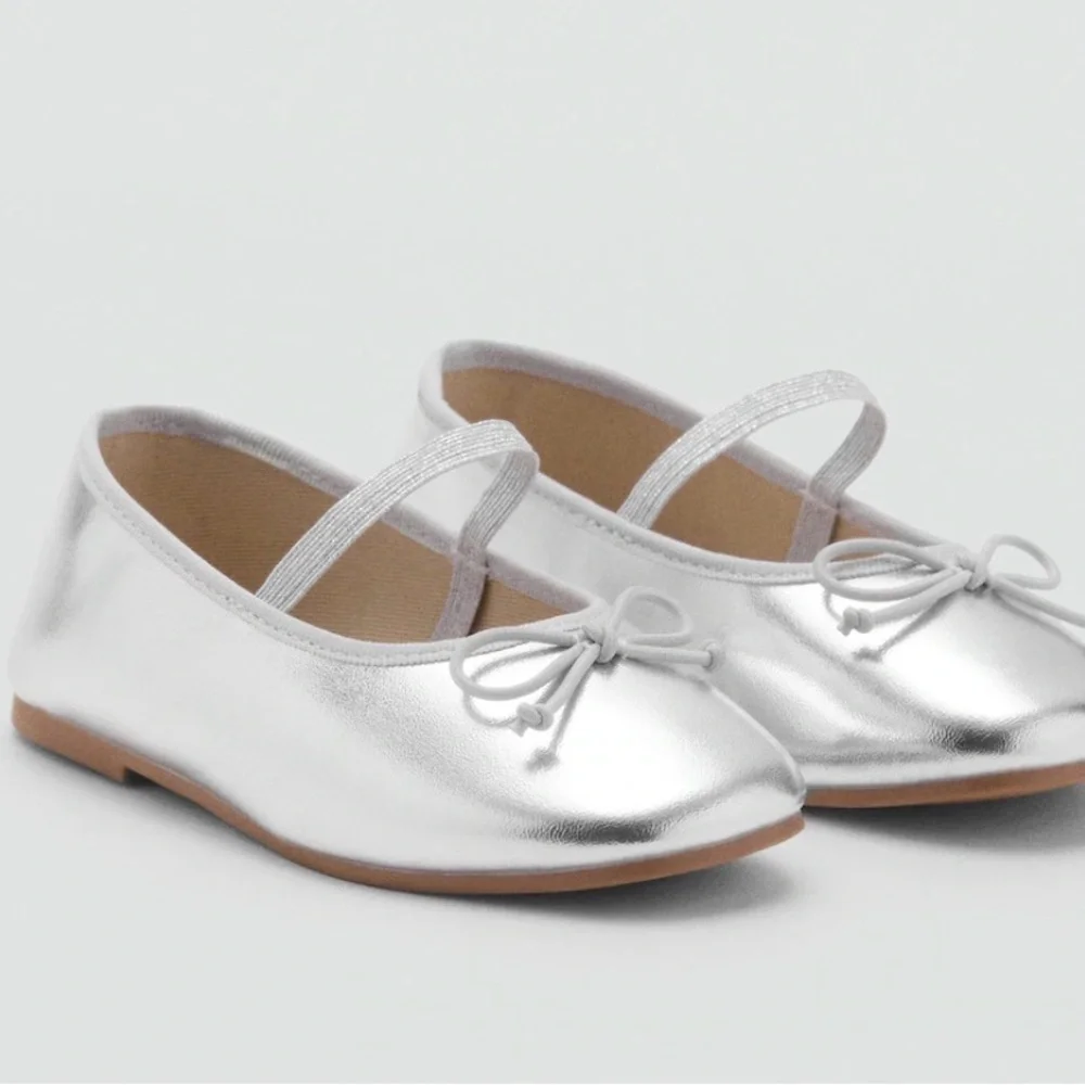 Place Shiny Silver Dress Shoes for Kids